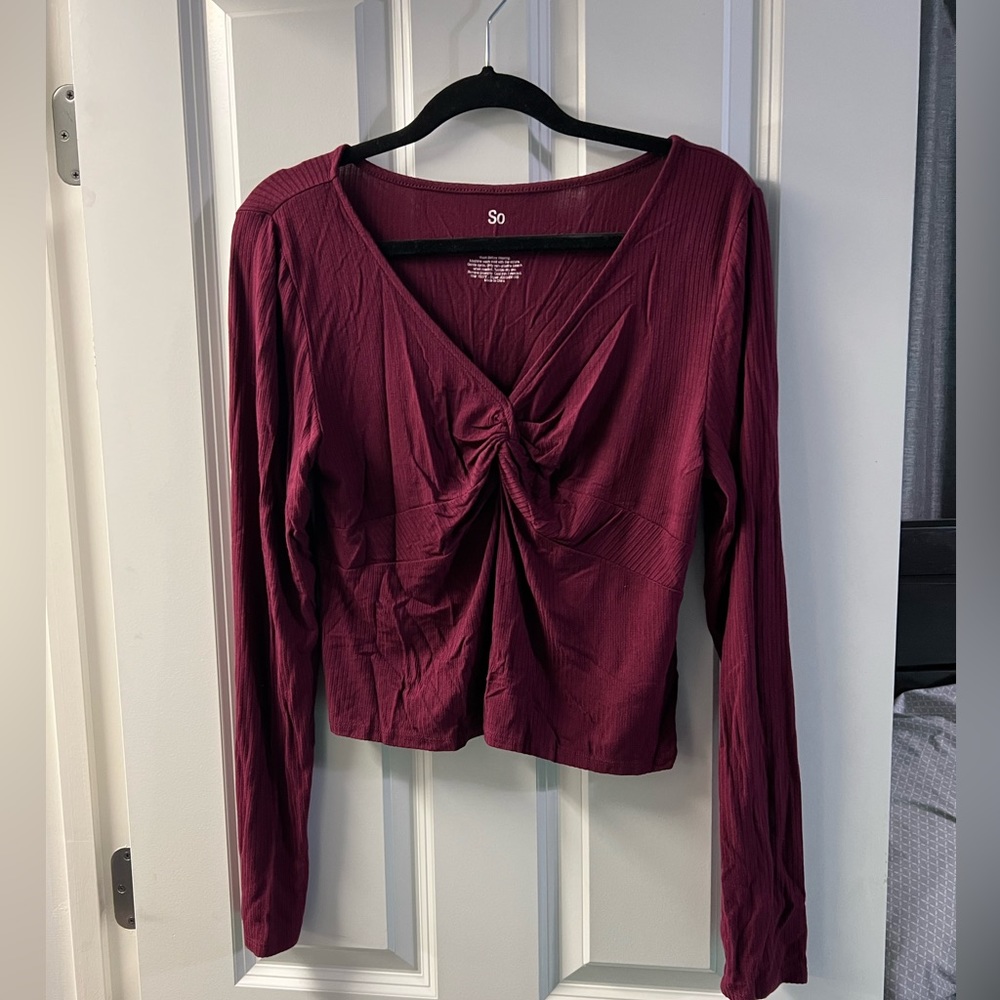 SO long sleeve crop top